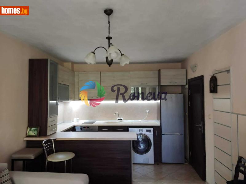 Двустаен, 65m²