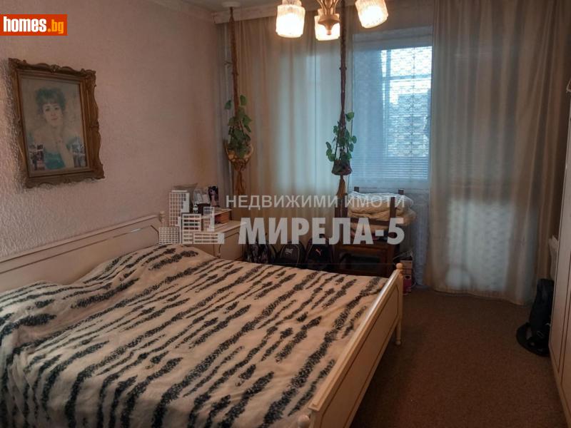 Тристаен, 80m² - Жк. Възраждане, Русе - Апартамент за продажба - Мирела 5 - 120376371
