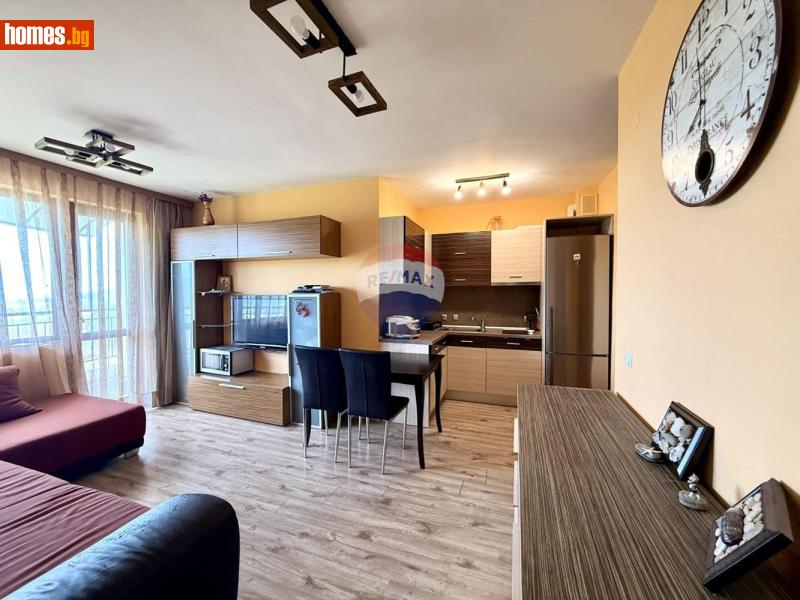 Тристаен, 75m² - С.Рогачево, Добрич - Апартамент за продажба - RE/MAX Home - 120378328