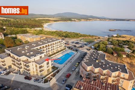 Тристаен, 216m² - Апартамент за продажба - 120389130