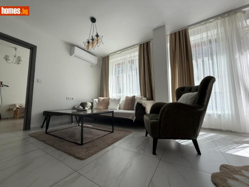 Тристаен, 80m² -  Център, Шумен - Апартамент за продажба - Адрес недвижими имоти - кантора Шумен - 120456365