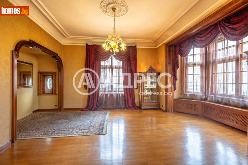 Къща, 800m²