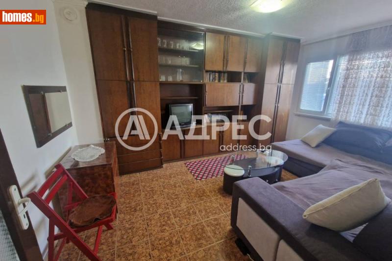 Едностаен, 42m²