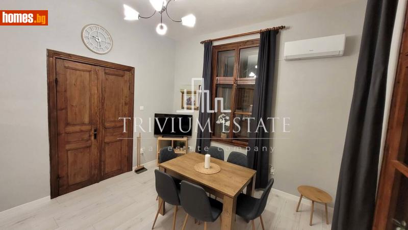 Тристаен, 130m²