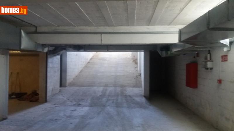 Гараж, 24m² - Жк. Зона Б, Велико Търново - Апартамент за продажба - Болкан Естейт - 120573891