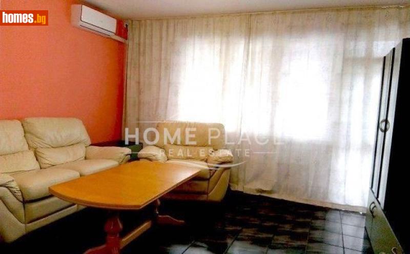 Тристаен, 78m²