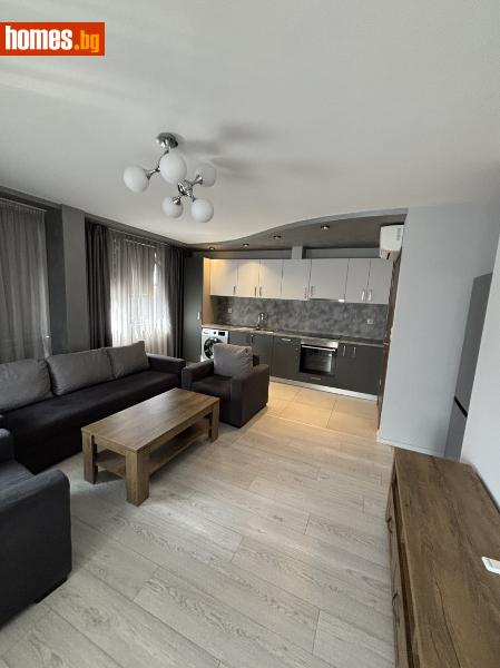 Тристаен, 85m²