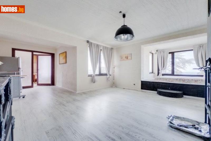 Многостаен, 195m² - Кв. Галата, Варна - Апартамент за продажба - Expert Estate - 120700647