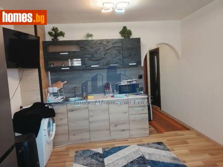 Тристаен, 70m² - Апартамент за продажба - 120799171