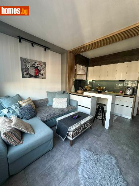Двустаен, 68m²