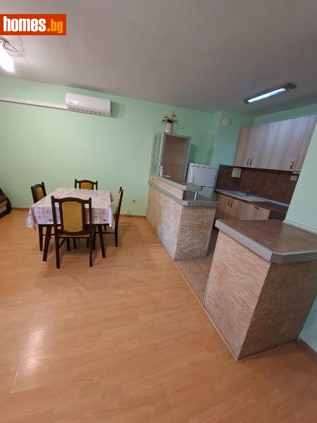 Тристаен, 88m²