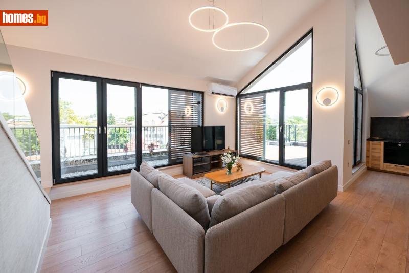 Четиристаен, 200m² -  Център, Пловдив - Апартамент за продажба - New Vision Services - 120926918