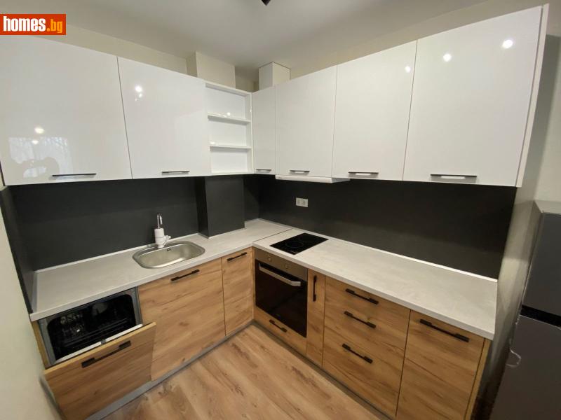 Двустаен, 68m²