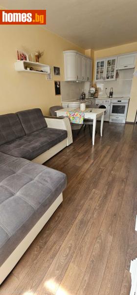 Тристаен, 83m² - Жк. Христо Ботев, Пловдив - Апартамент за продажба - РЕАЛ ПЛОВДИВ - 120957690