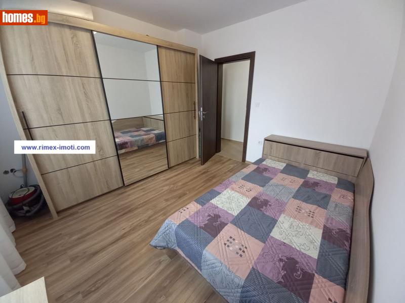 Двустаен, 65m²