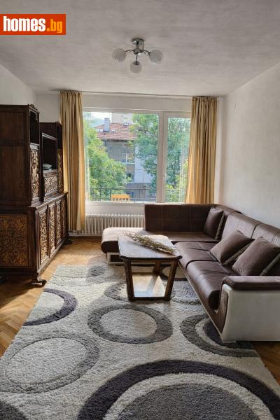 Тристаен, 95m²