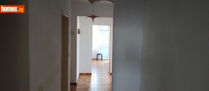 Тристаен, 100m² -  Център, Добрич - Апартамент за продажба - Папалел - 121036310