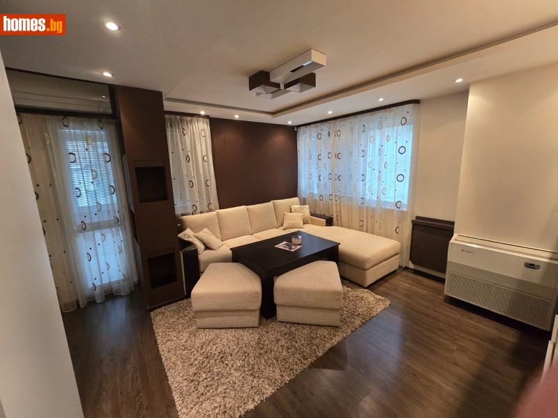 Тристаен, 130m² -  Център, Шумен - Апартамент за продажба - Адрес недвижими имоти - кантора Шумен - 121081192