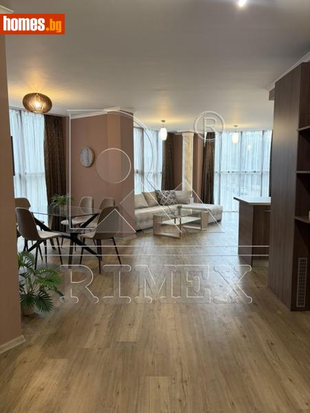 Тристаен, 100m²