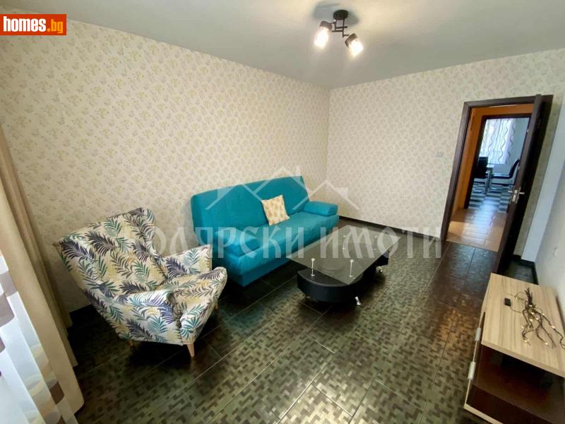 Тристаен, 75m²