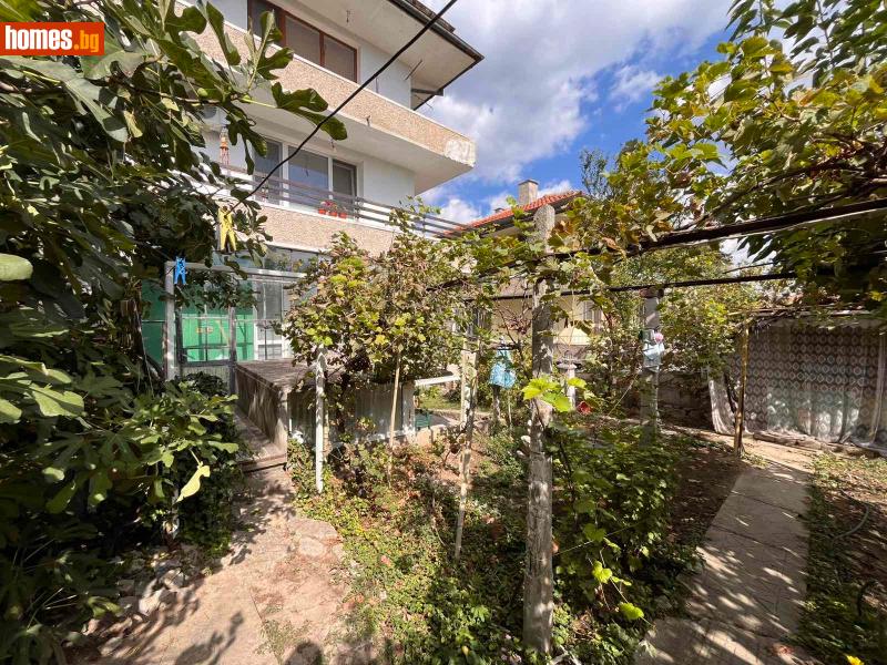Етаж от къща, 90m² - Гр.Нови Пазар, Нови Пазар - Къща за продажба - Адрес недвижими имоти - кантора Шумен - 121133584
