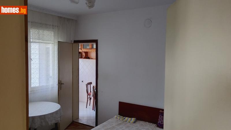 Тристаен, 103m² -  Център, Добрич - Апартамент за продажба - Папалел - 121135314