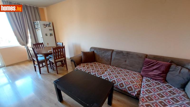 Тристаен, 86m²