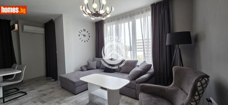 Тристаен, 103m²