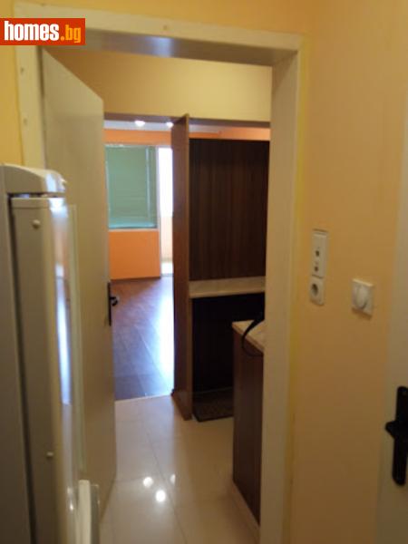Едностаен, 42m²
