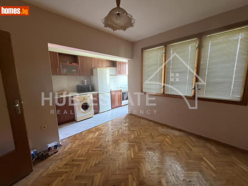 Тристаен, 93m² - Жк. Югоизток, Добрич - Апартамент за продажба - Хъб Естейт ЕООД - 121214562