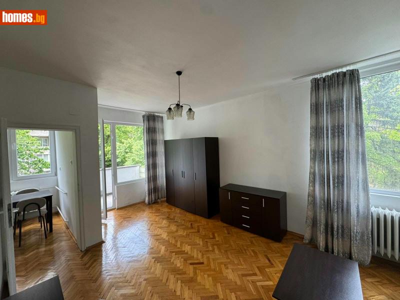 Едностаен, 50m²