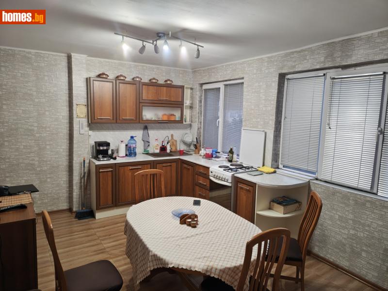 Тристаен, 105m² - Жк. Добротица, Добрич - Апартамент за продажба - Папалел - 121263338