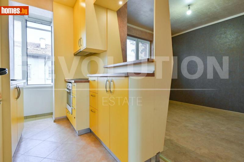 Тристаен, 70m² - Жк. Славия, София - Апартамент за продажба - Революшън Естейт - 121332640